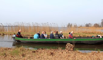 vrijwilligers van VLB IJssel en Gouw onderweg naar hooiland